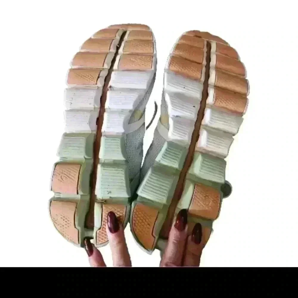 ON Running Women’s Cloudflow Running Shoes Aloe White Lightweight Performance 9